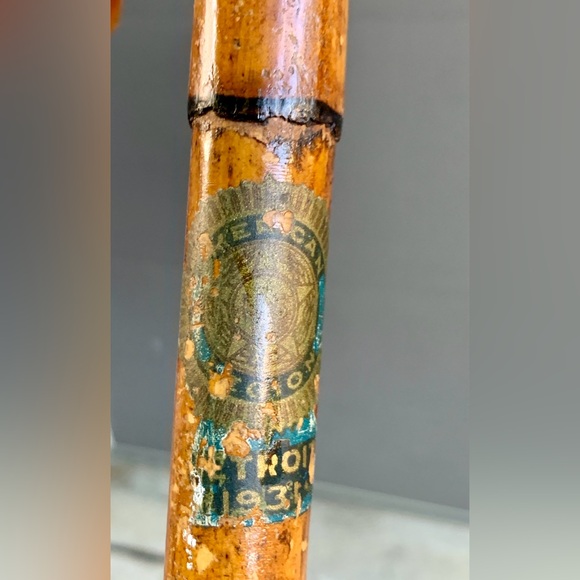 1931 Vintage Wooden Detroit American Legion Decal Badge Functional Souvenir Cane - Picture 6 of 16